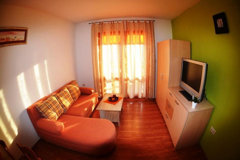 Apartments Belic With Pool Jelsa  Exterior photo