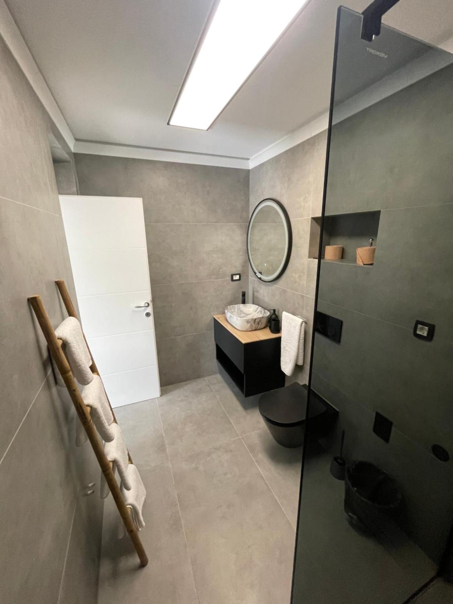 Apartments Belic With Pool Jelsa  Exterior photo